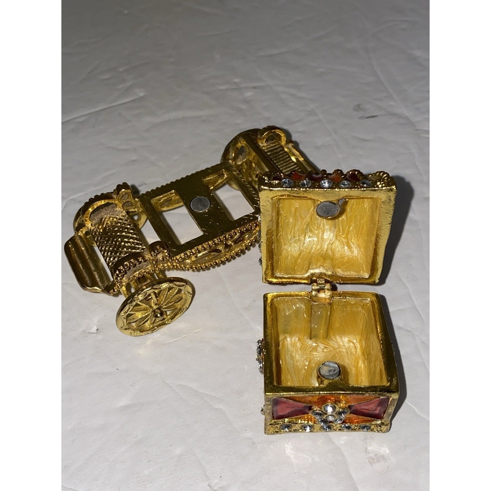 Jeweled Chariot Trinket Jewelry Display Box - Picture 9 of 11